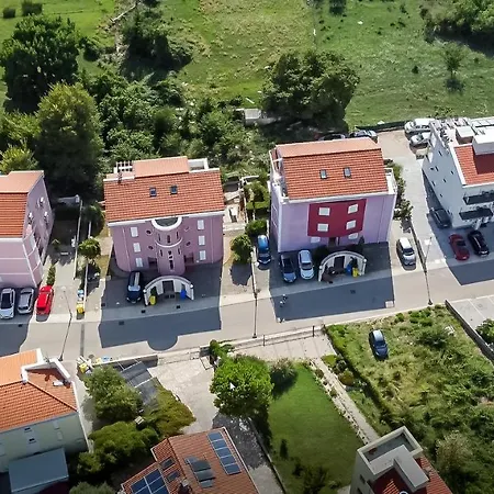 Oleandra 5 * Baška